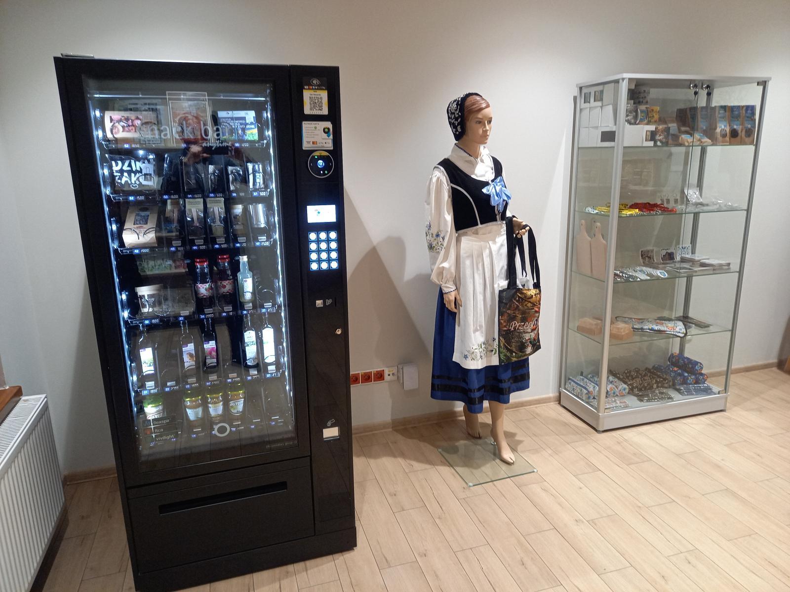 Automat sprzedażowy Komturii Natury działa już także w Przechlewie